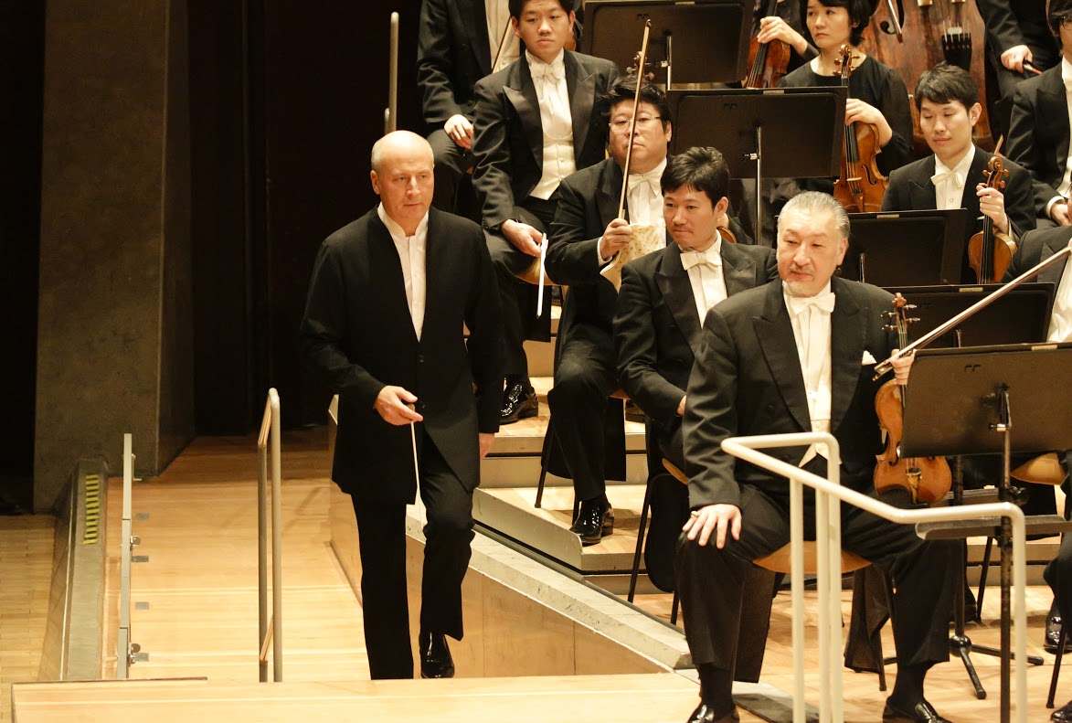 Paavo Jarvi and NHK Orchestra in Berlin