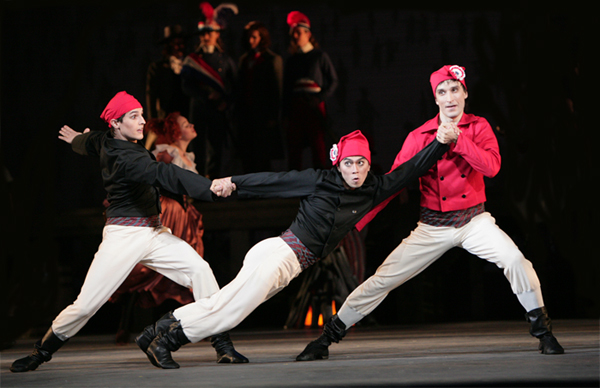 Artists of the Bolshoi Ballet in Alexei Ratmansky's 'Flames of Paris'. Photo by Damir Yusupov.