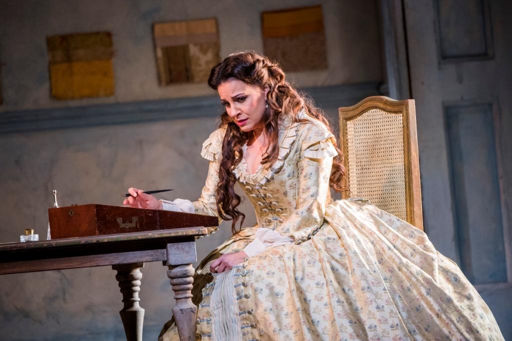 Joyce El-Khoury in La Traviata at the Royal Opera House