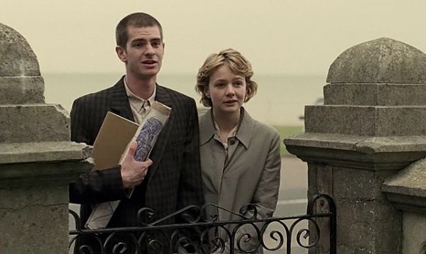 Andrew Garfield and Carey Mulligan in Never Let me Go