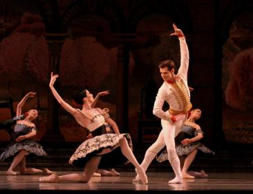 Tastefully Spanish: Viktoria Tereshkina and Vladimir Shkylarov in the Grand Pas from 'Paquita'