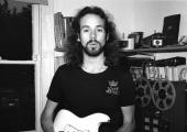 Phil Manzanera stands alone in 1975