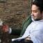 His master's voice? Sherwan Kaji as Khaled with faithful friend