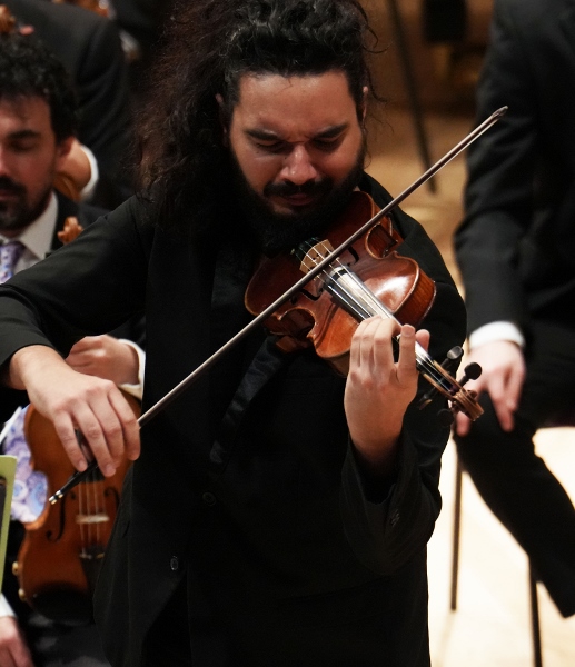 Nemanja Radulović, violin, with the Hallé