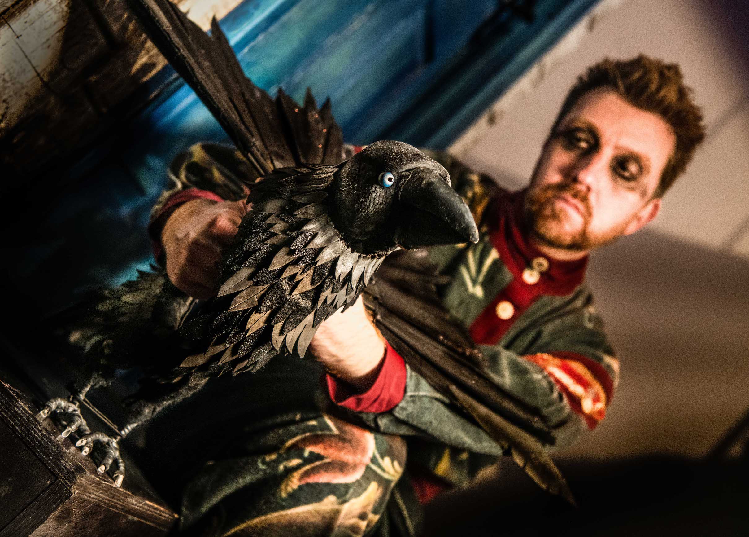 eJack the jackdaw, with puppeteer Dan Willis, in The Hous with Chicken Legs