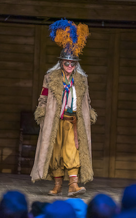 Helen Schlesinger as Falstaff (c) Tristram Kenton