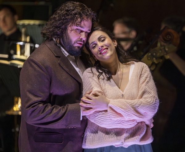 Andrés Presno as Gabriele and Sara Cortolezzis as Amelia in Opera North's Simon Boccanegra  cr James Glossop
