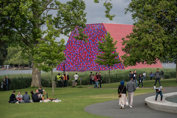 Christo and Jeanne-Claude, The London Mastaba, Serpentine Lake, Hyde Park, 2016-18; Photo: Wolfgang Volz © 2018 Christo
