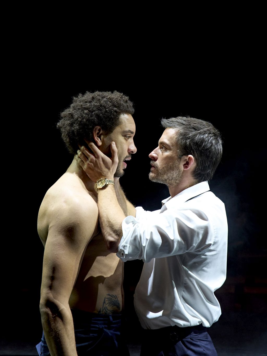 Royce Pierreson and Jonathan Bailey as Bullingbroke and Richard II at the Bridge Theatre