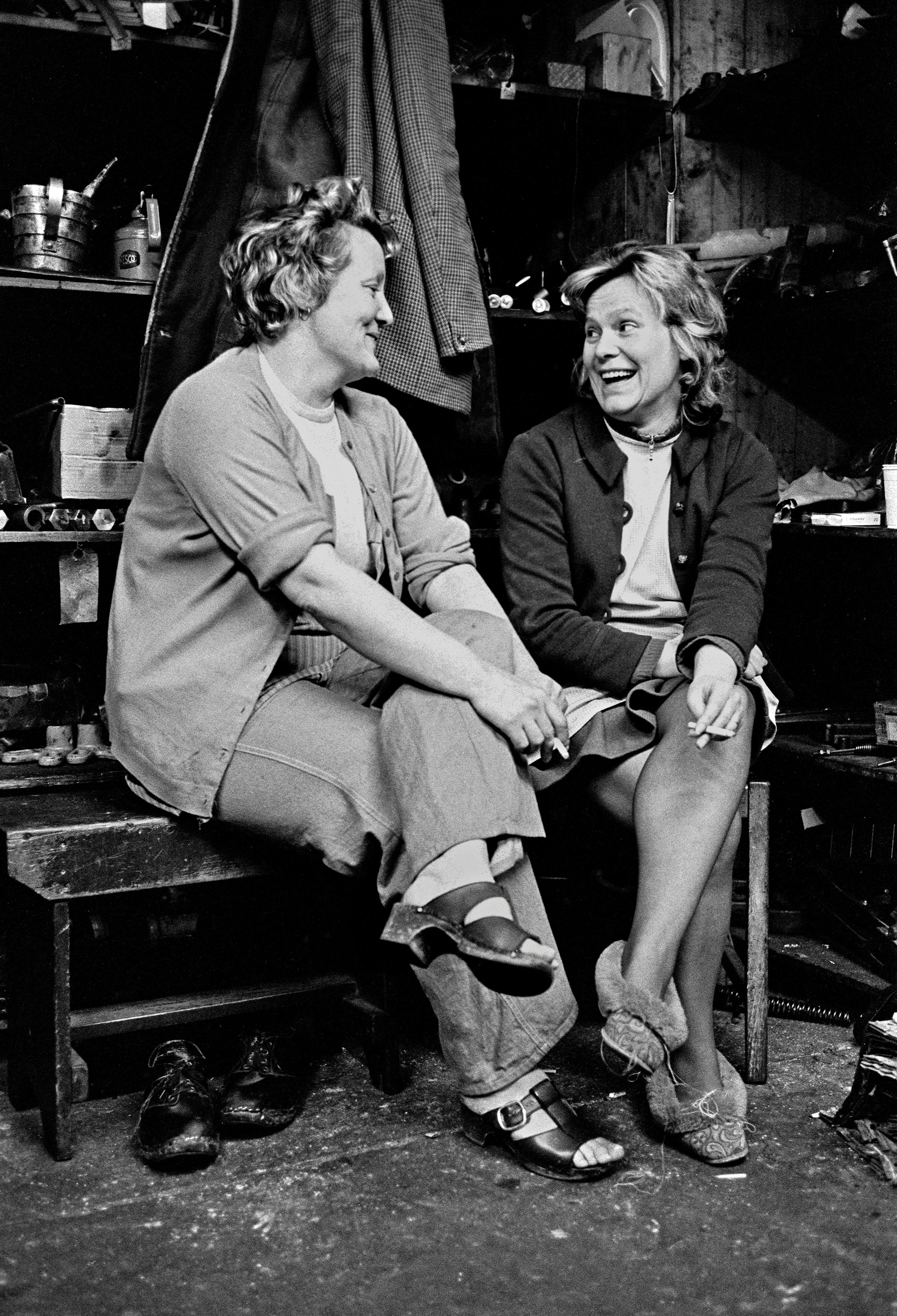 Shuttles, Steam and Soot - Mari Parker and Sheila Dugdalemed © Daniel Meadows Shuttles, Steam and Soot - Mari Parker and Sheila Dugdalemed © Daniel Meadows