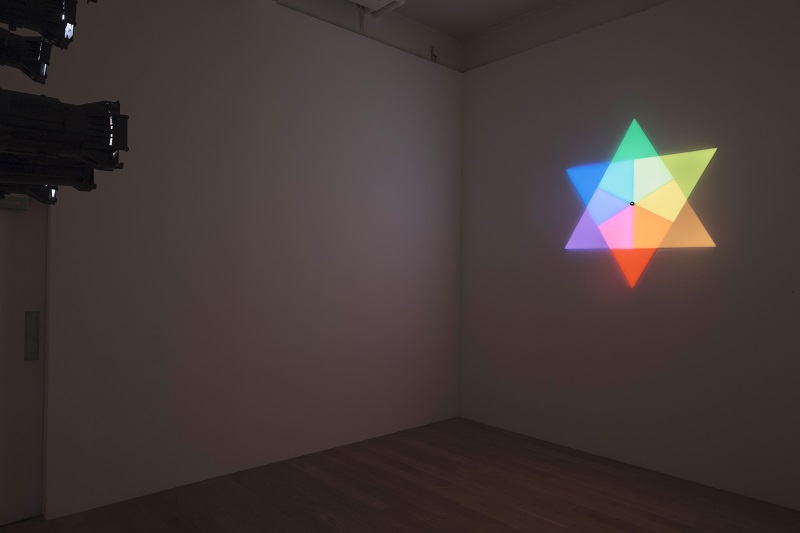 Olafur Eliasson Ephemeral afterimage star, 2008  Installation view, Courtesy the artist, Tanya Bonakdar Gallery, New York. Photo © Ruth Clark 