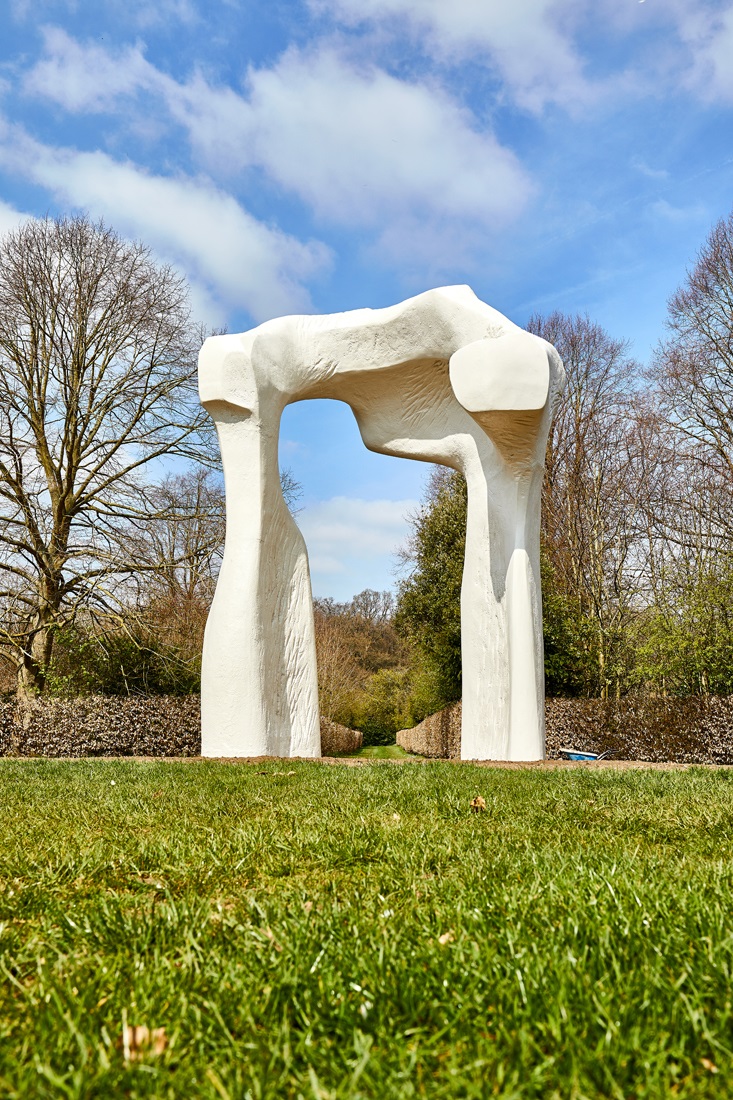 Moving Henry Moores gigantic sculpture - in pictures 