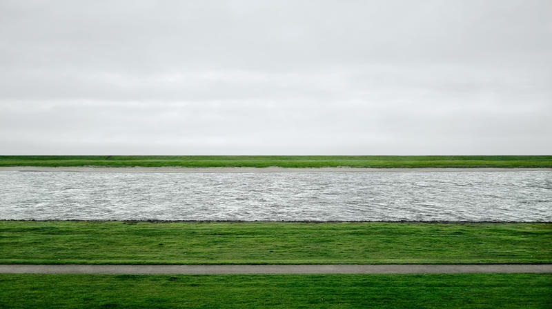 Andreas Gursky, Rhine II, 1999/2015, Inkjet-Print  © Andreas Gursky/DACS, 2017 © Andreas Gursky/DACS, 2017, Courtesy: Sprüth Magers