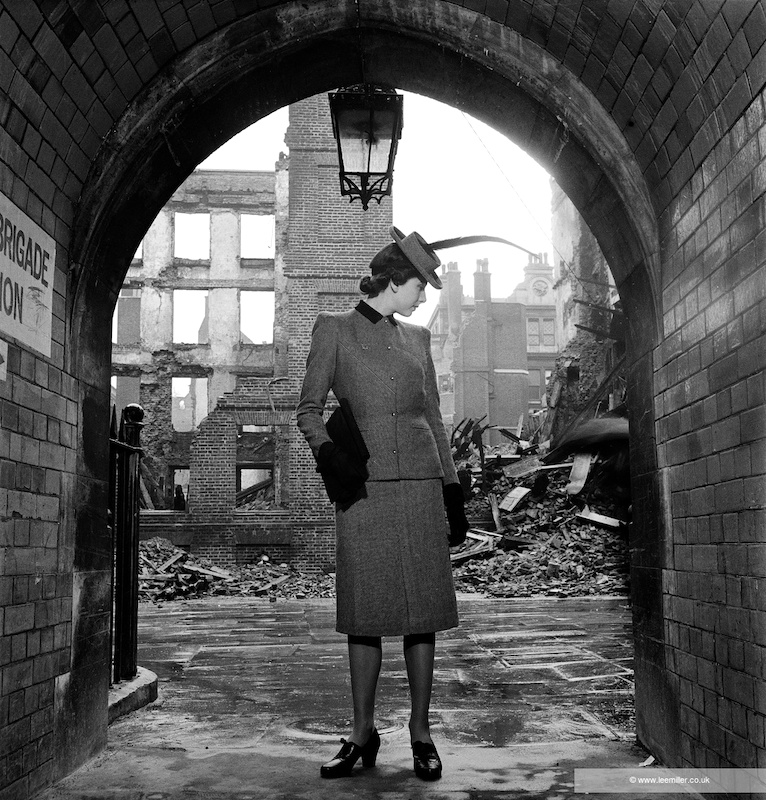 Lee Miller, Model Elizabeth Cowell wearing Digby Morton suit, London 1941. Lee Miller Archives. © Lee Miller Archives, England 2025. All rights reserved. leemiller.co.uk