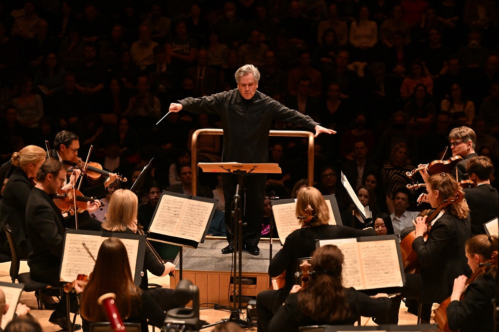 Antonio Pappano conducting the London Symphony Orchestra