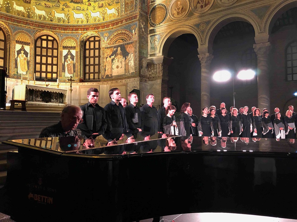 Silvestrov playing in Sant'Apollinare in Classe