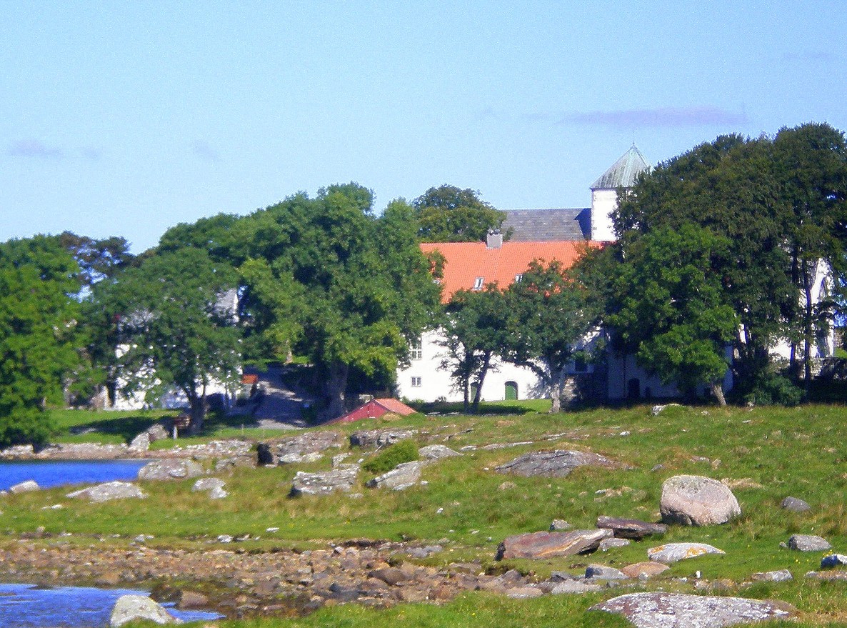 Utstein Kloster pictured by David Nice