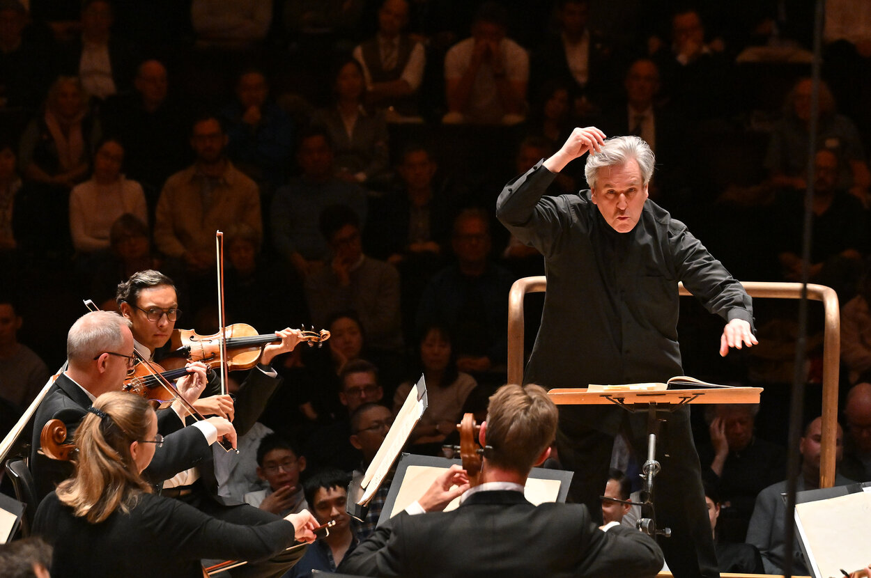 Antonio Pappano conducting the LSO