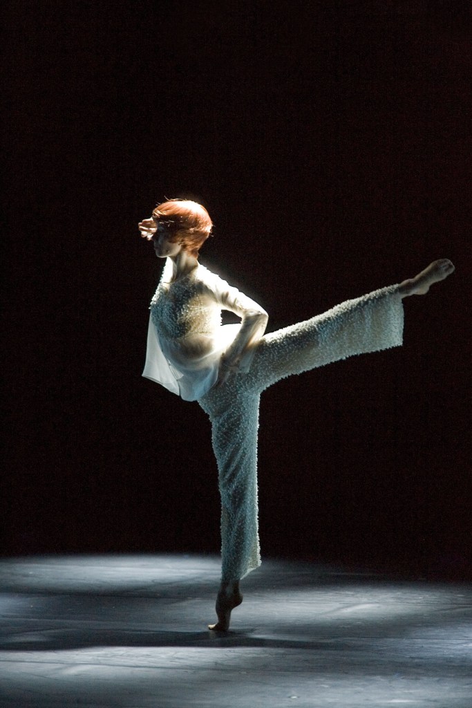 Sylvie Guillem in Shift by Russell Maliphant, lighting design by Michael Hulls