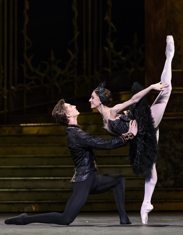 Vadim Muntagirov and Marianela Nuñez in Swan Lake. Photo by Bill Cooper.