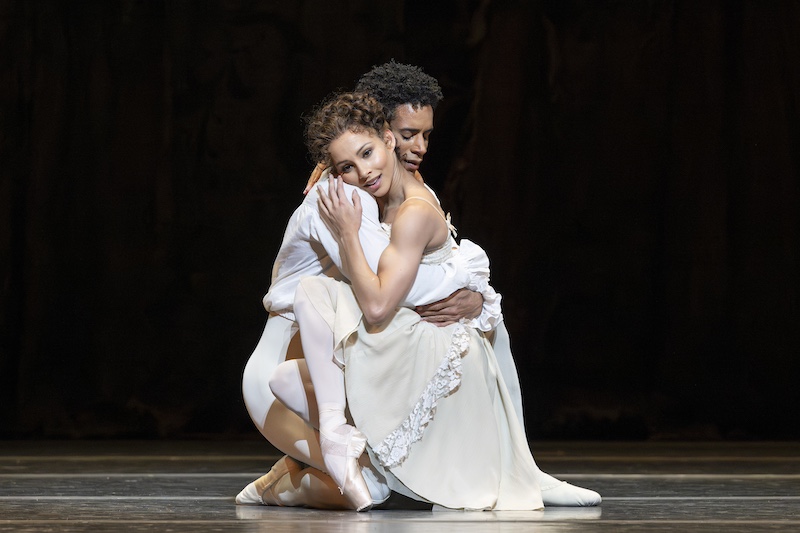 Francesca Hayward as Manon and Marcelino Sambé as Des Grieux