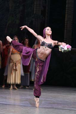 Alina Somova in La Bayadere from film Ballerina