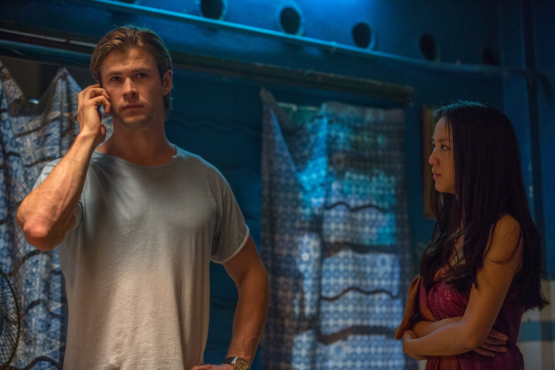 Chris Hemsworth and Tang Wei in Blackhat