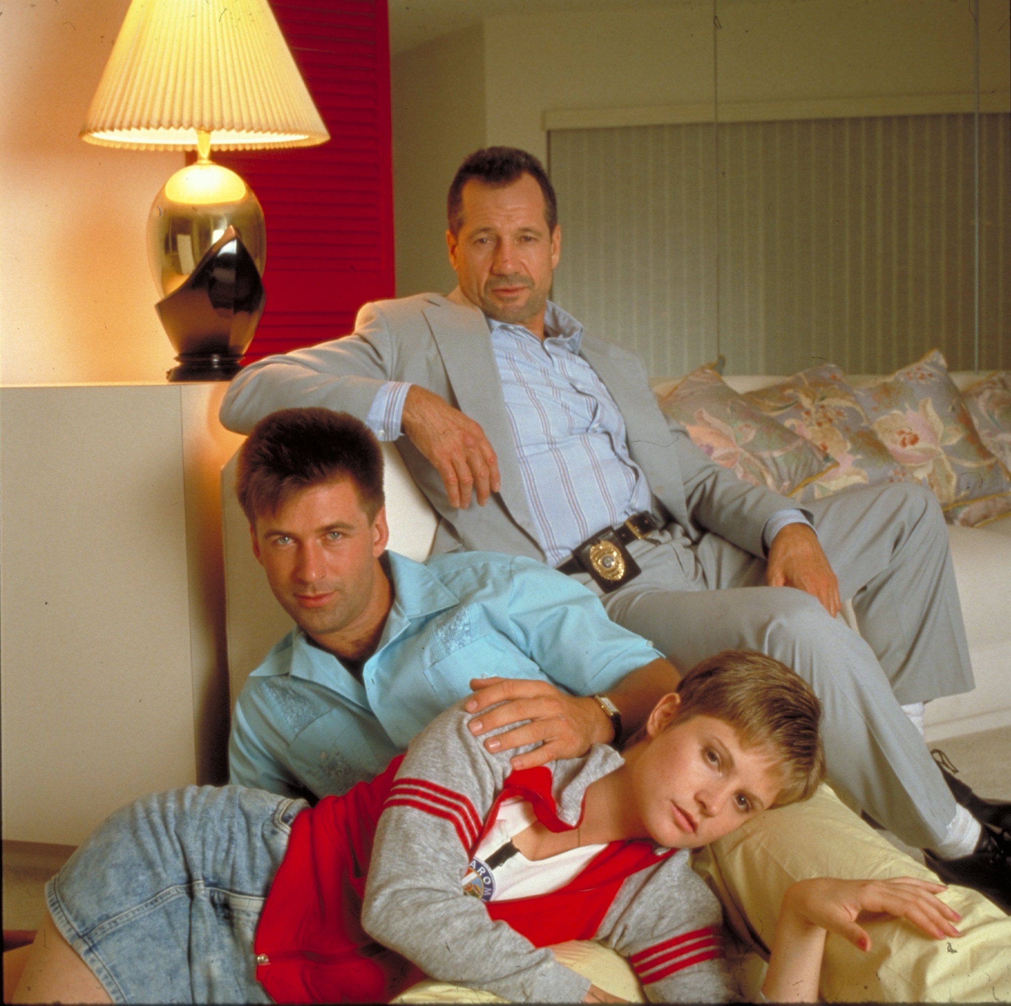 Alec Baldwin, Fred Ward and Jennifer Jason Leigh in Miami Blues