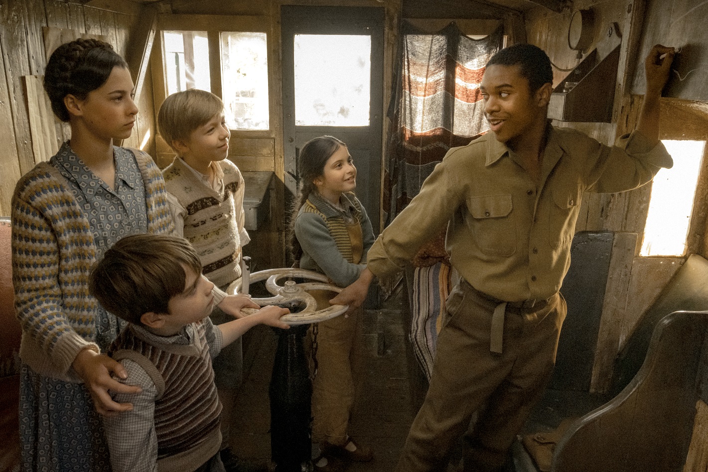 Beau Gadson, Austin Haynes, Zac Cudby, Eden Hamilton and KJ Aikens in The Railway Children Return