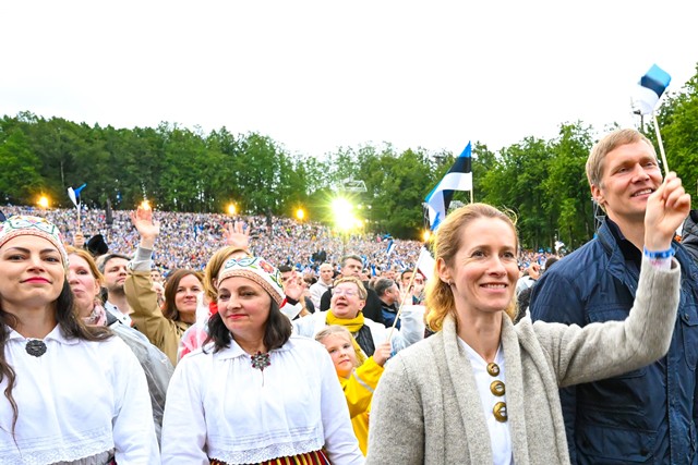 Laulupidu aihivar pihelgas 06JUN25  kaja kallas song grounds_