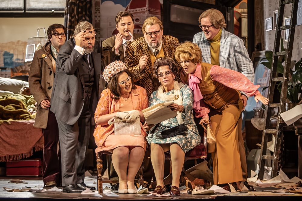 WNO production of Gianni Schicchi