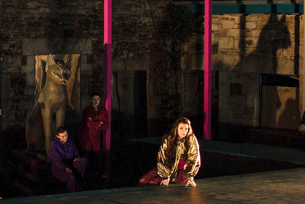 Anna Devn as Cleopatre in 'Giulio Cesare'