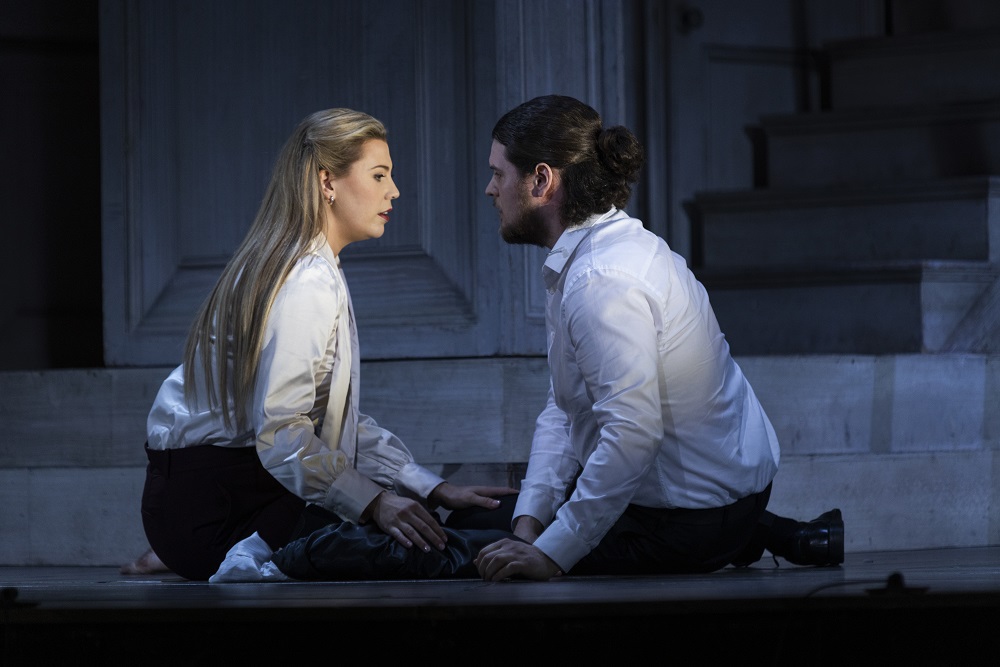 BAlcony Scene from Romeo et Juliette