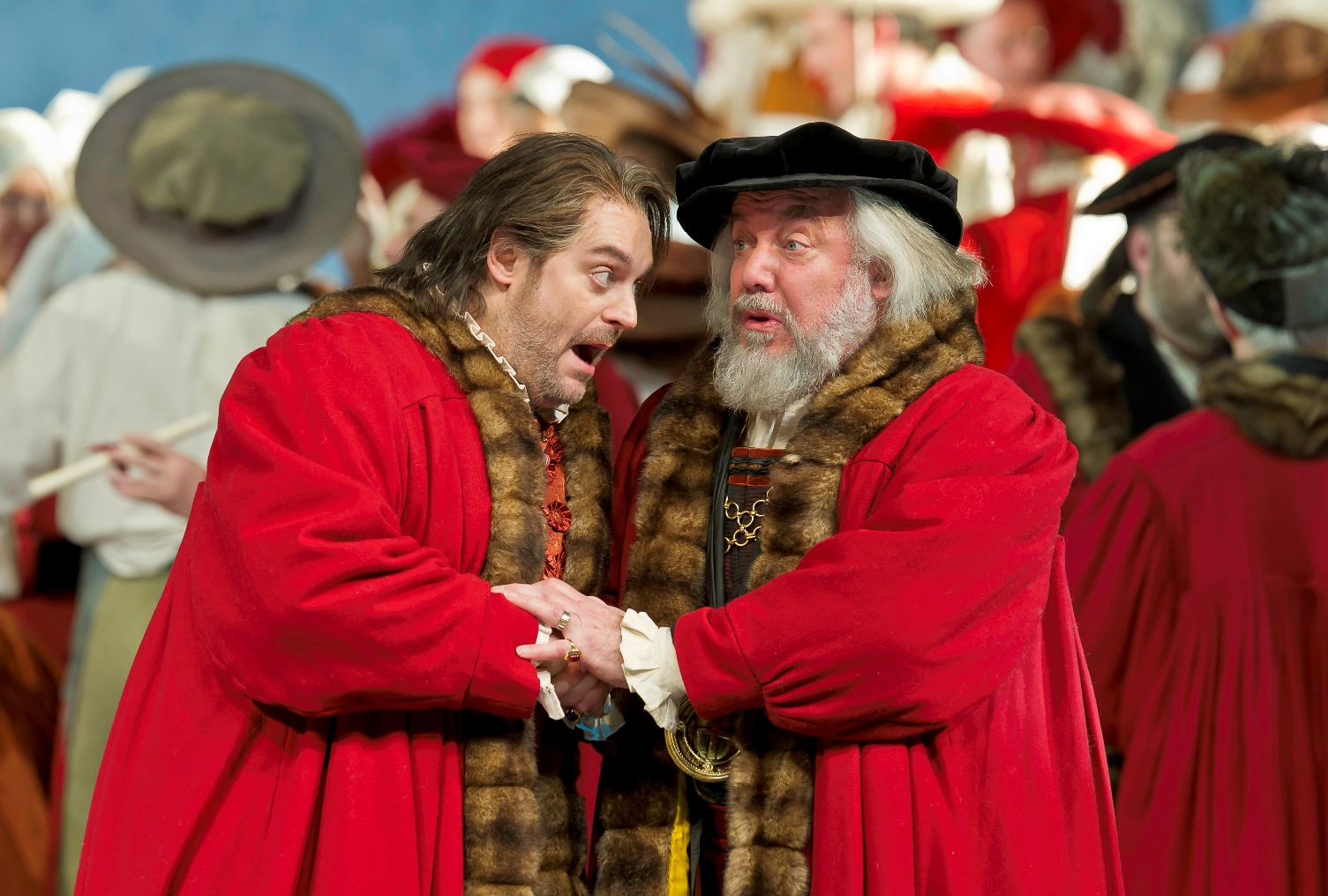 Wolfgang Koch's Sachs greets John Tomlinson's Pogner in Act III of the Royal Opera Meistersinger