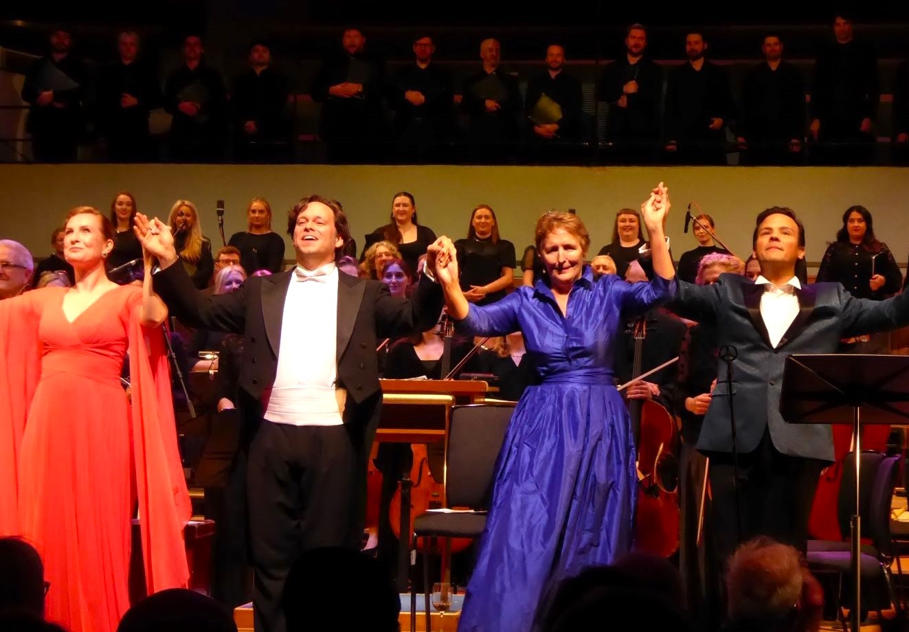 Curtain call for 'Beatrice et Benedict'