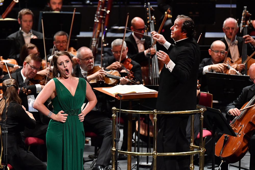 Louise Alder and Juanjo Mena in Proms Fidelio