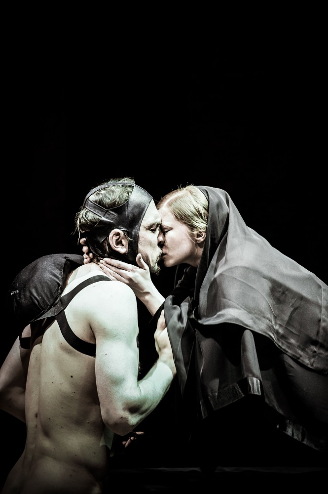 Lars Eidinger and Jenny Konig in Richard III