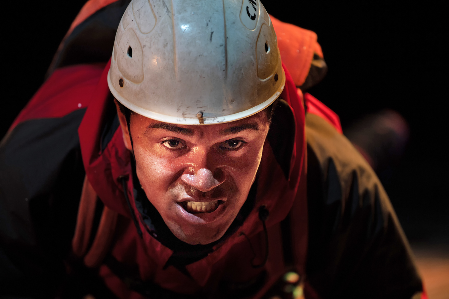 Josh Williams, Touching the Void. Photo by Bill Knight for theartsdesk