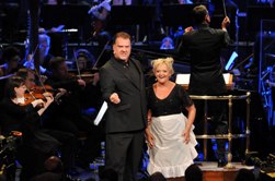 left_to_right_Bryn_Terfel_and_Maria_Friedman_-_BBC_Proms_2010_CR_Chris_Christodoulou