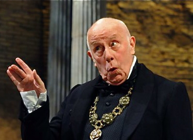 Twelfth Night Duke of York #39 s The Arts Desk Twelfth Night Duke of York #39 s The Arts Desk