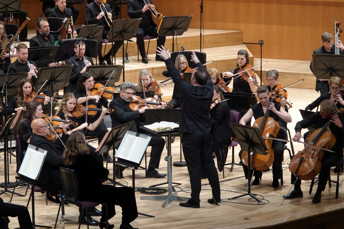 Kim, BBC Philharmonic, Gernon, Bridgewater Hall, Manchester review ...