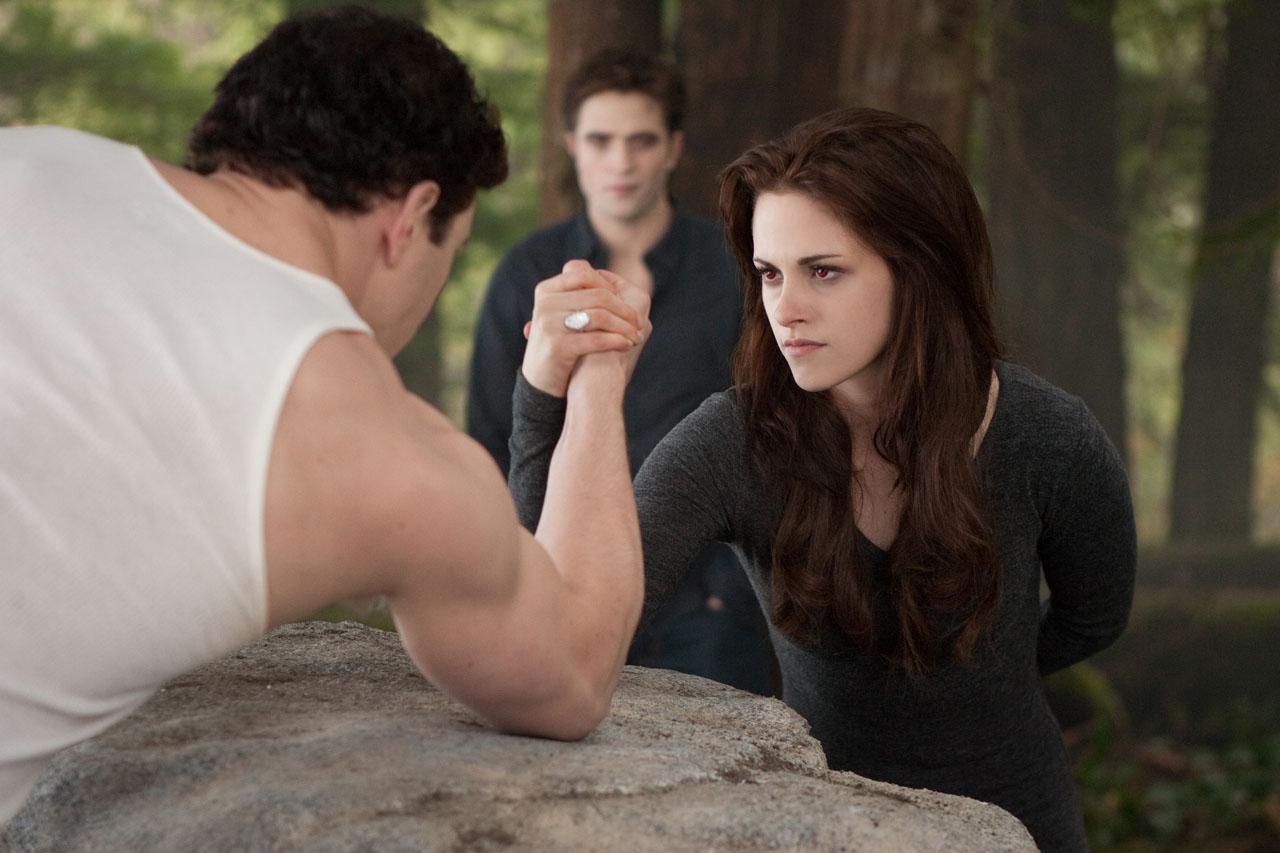 bella as a vampire in breaking dawn part 2