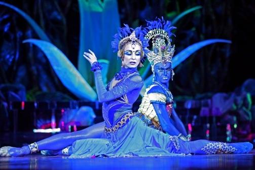 Ilze Liepa as the goddess in the Lotus Flower entwined with Nikolai Tsiskaridze's Blue God