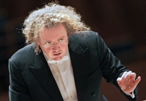 Stéphane Denève, bringing poise to Berlioz that only made it seem the stranger
