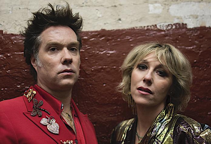 Merry Christmas And Happy New Year 2022 Testo Martha Wainwright Rufus And Martha Wainwright, A Not So Silent Night, Rfh Review - Christmas,  Family-Style