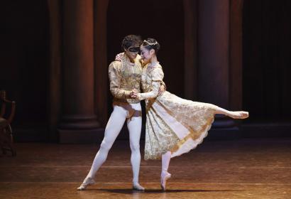 All masked up: César Morales as Romeo and Mimoko Hirata as Juliet in Birmingham Royal Ballet's unique 1992 production of Kenneth MacMillan's ballet