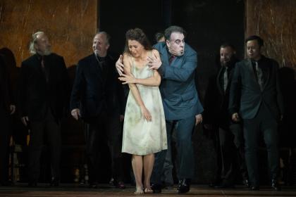 Lisette Oropesa's Gilda and Carlos Álvarez's Rigoletto shamed by the ducal court