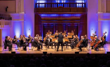 Giovanni Guzzo conducts the English Chamber Orchestra