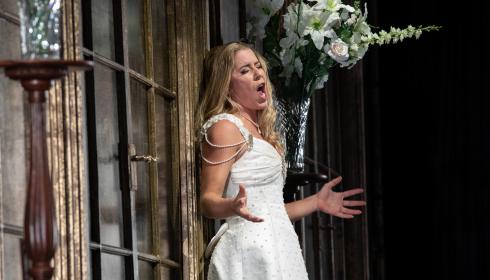 Breath of life: Lauren Fagan as Violetta