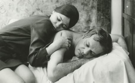 Getting used to each other again: Mari Törőcsik and Iván Darvas reunited
